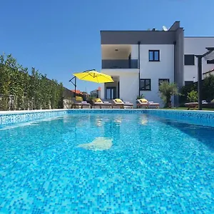 Villa Andrija, Zadar